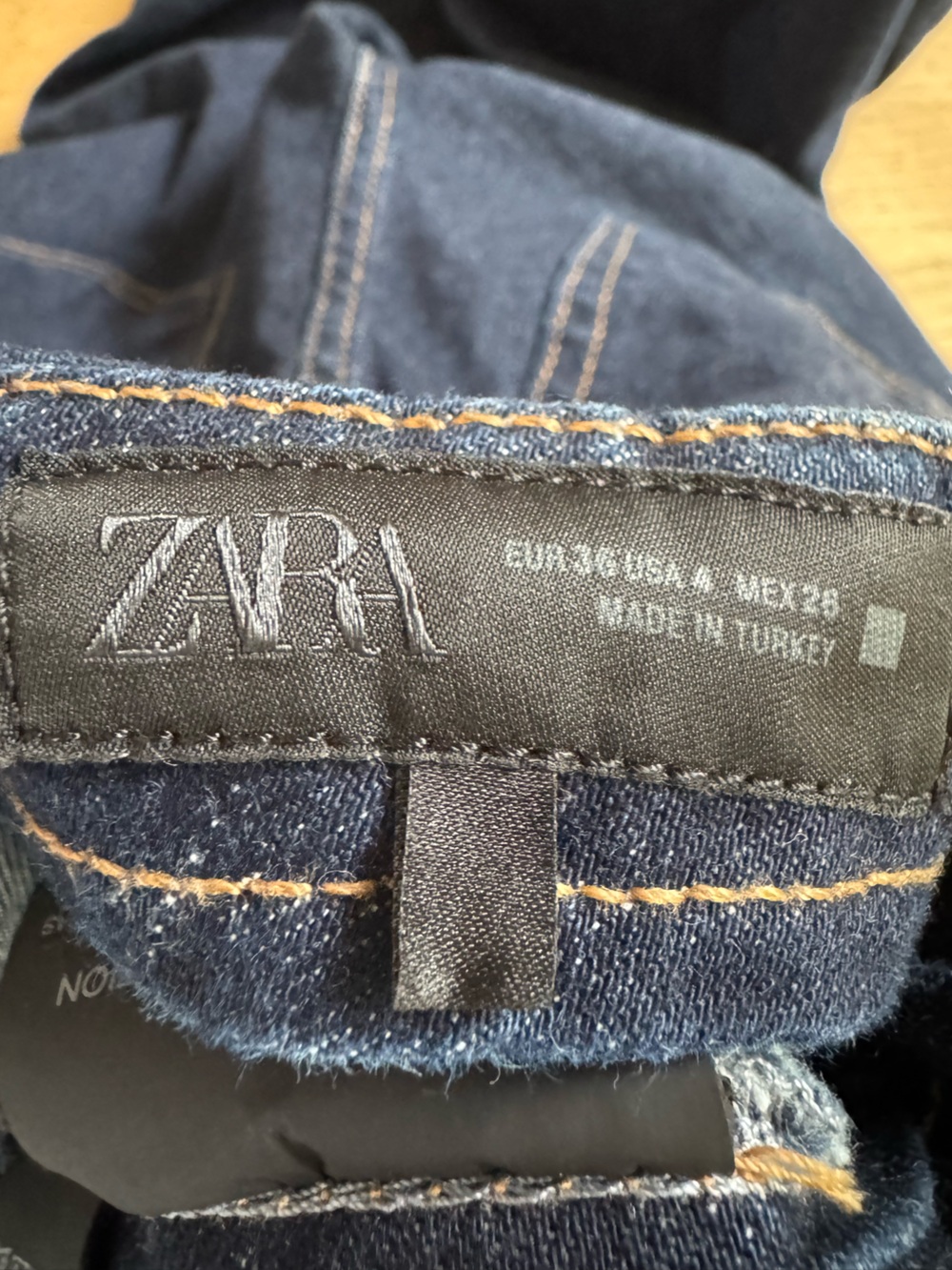 Zara Women's Dark Blue High-Waist Flare Jeans - Picture 4 of 4